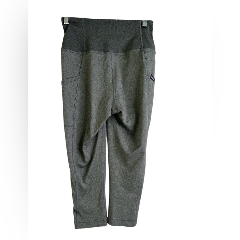 Patagonia Women’s Lightweight Pack Out Cropped Leggings – Gray, Pockets - Picture 2 of 6
